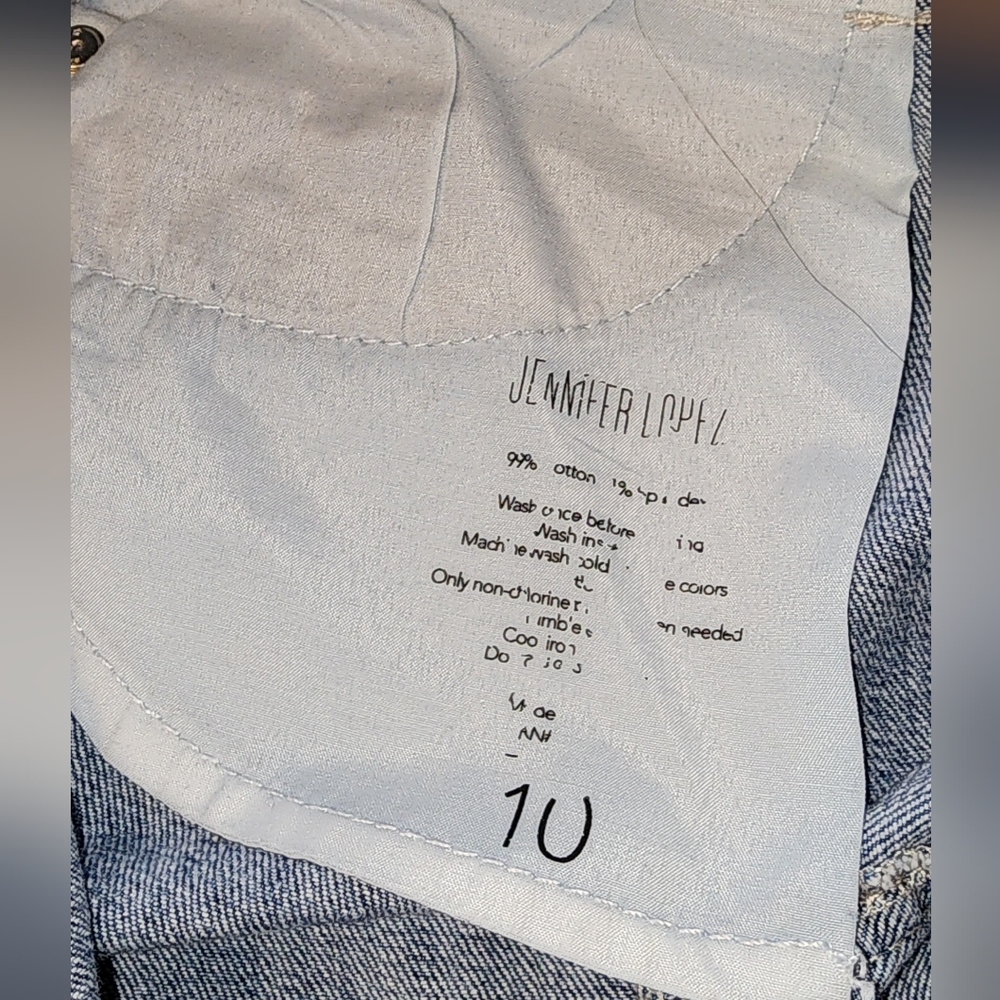 Jennifer Lopez  Blue Denim Shorts - Picture 5 of 8